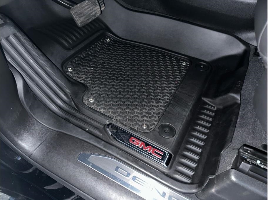 GMC Sierra 2500HD Denali Crew Cab 4WD 2021