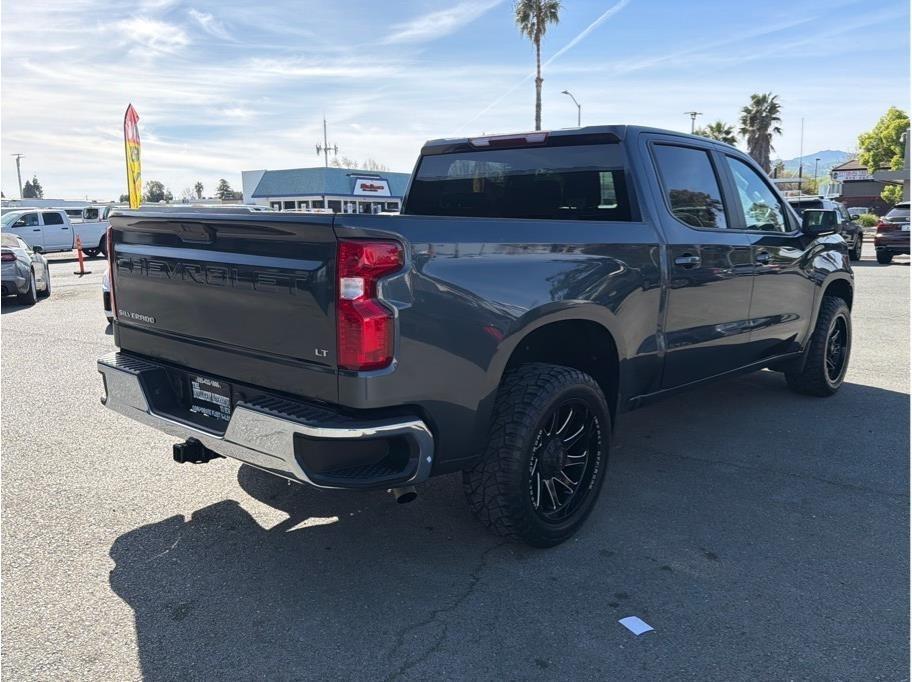 Chevrolet Silverado 1500 Limited LT Crew Cab 2WD 2022