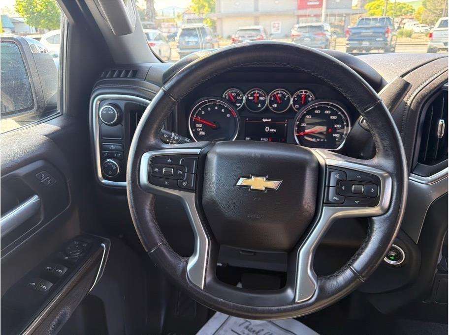 Chevrolet Silverado 1500 Limited LT Crew Cab 2WD 2022