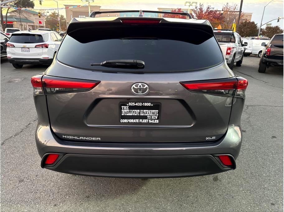 Toyota Highlander XLE Nav FWD V6 2020