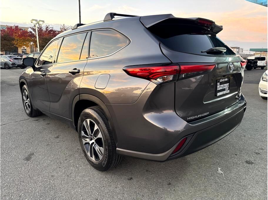 Toyota Highlander XLE Nav FWD V6 2020