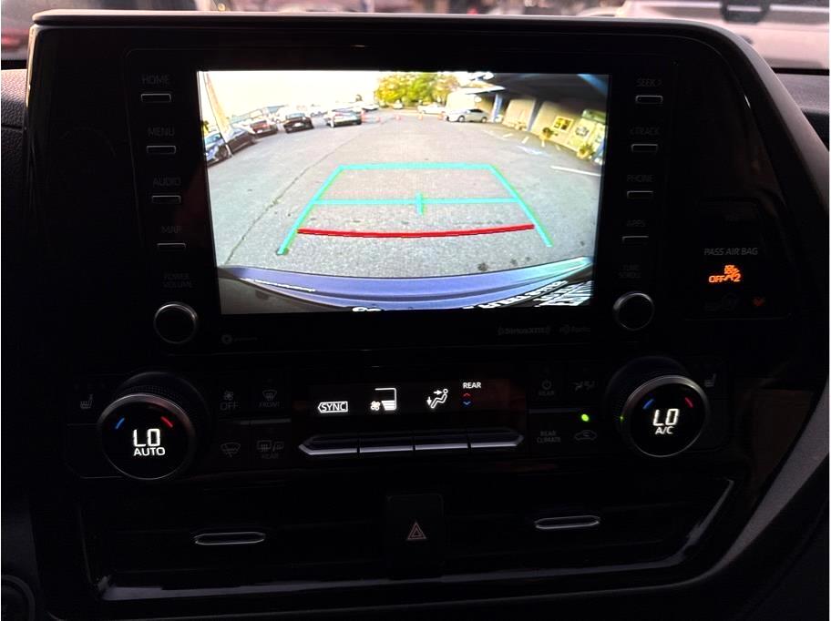 Toyota Highlander XLE Nav FWD V6 2020