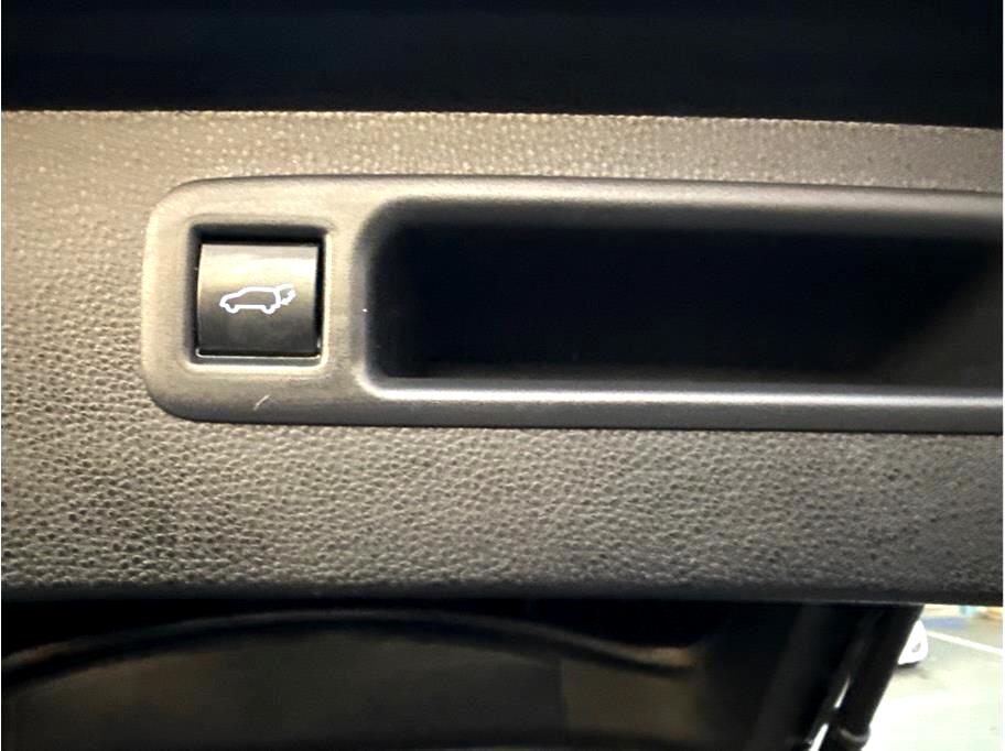 Toyota Highlander XLE Nav FWD V6 2020