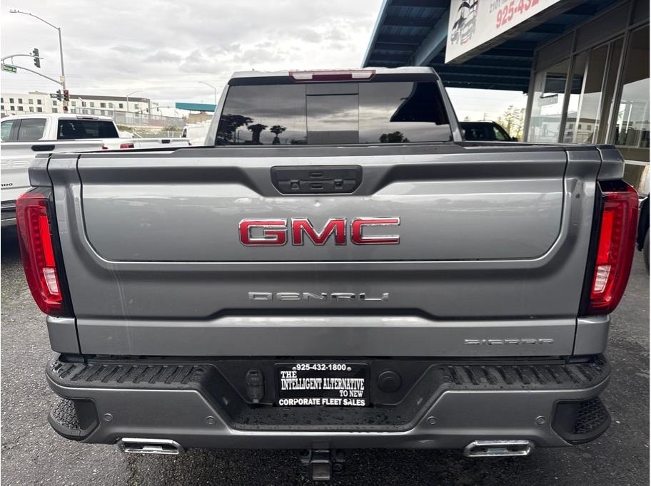 GMC Sierra 1500 Limited Denali Crew Cab 4WD 2022