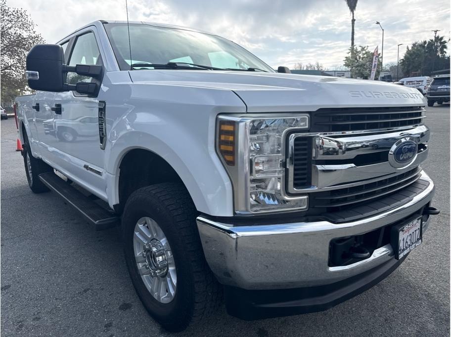 Ford F-250 SD XL Crew Cab 4WD 2019