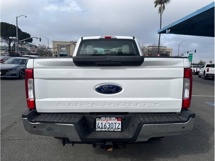 Ford F-250 SD XL Crew Cab 4WD 2019