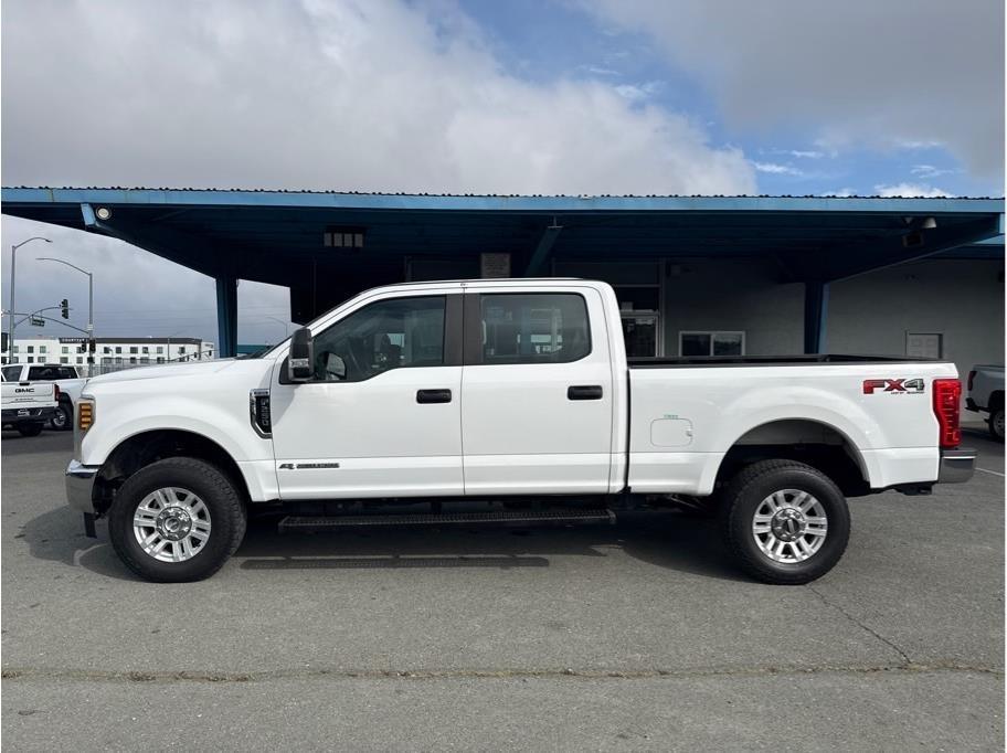 Ford F-250 SD XL Crew Cab 4WD 2019