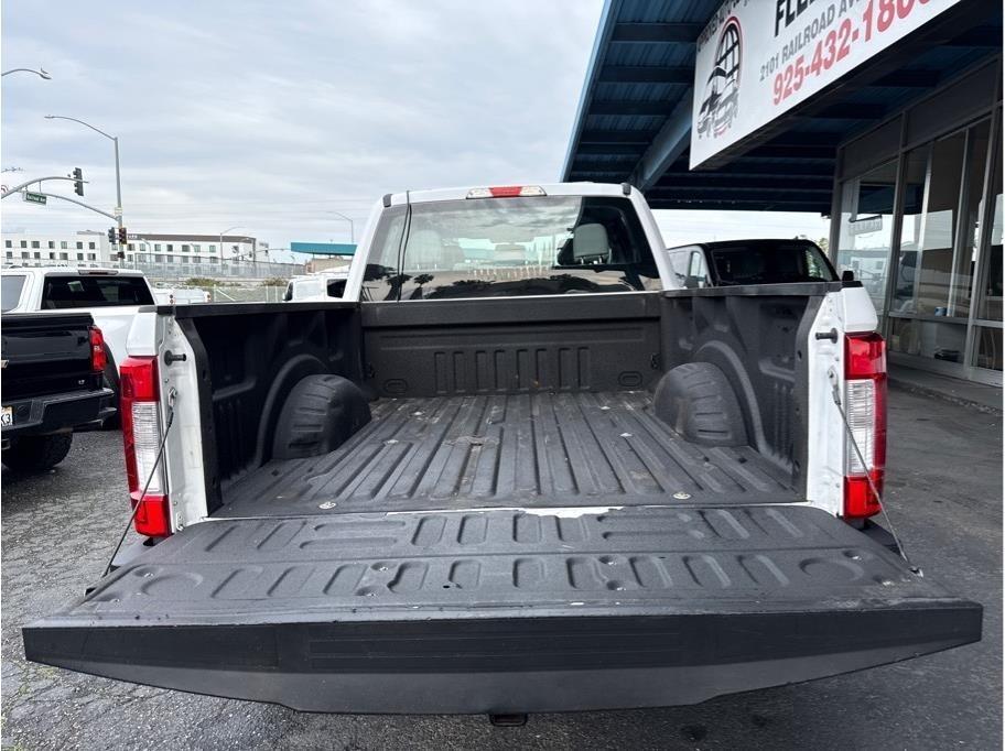 Ford F-250 SD XL Crew Cab 4WD 2019
