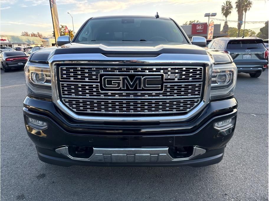 GMC Sierra 1500 Denali Crew Cab Long Box 4WD 2017