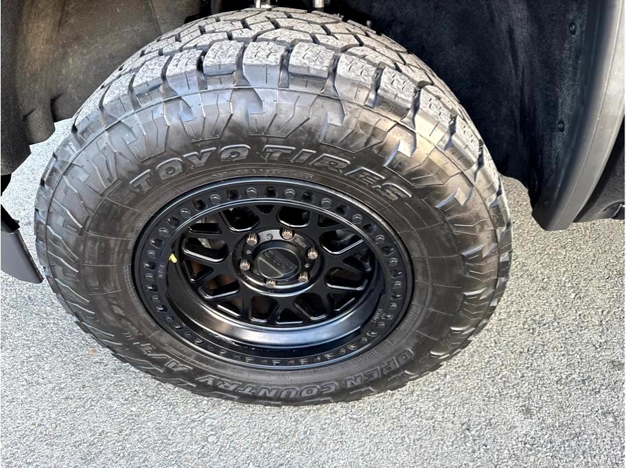 GMC Sierra 1500 Denali Crew Cab Long Box 4WD 2017