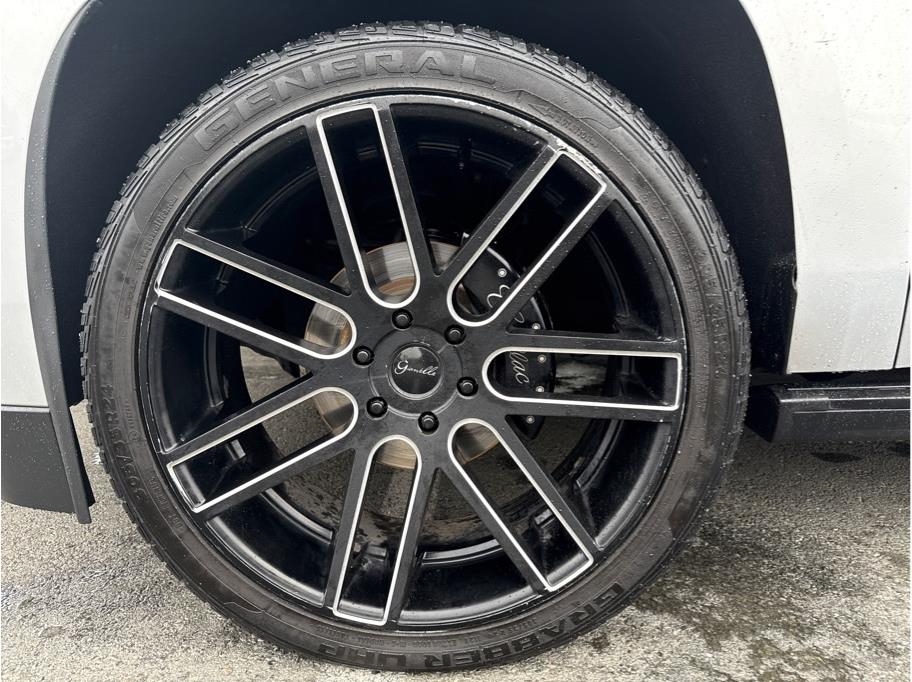 Cadillac Escalade ESV Premium 4WD 2017