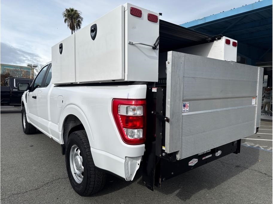 Ford F-150 XL SuperCab 8-ft. 2WD 2021