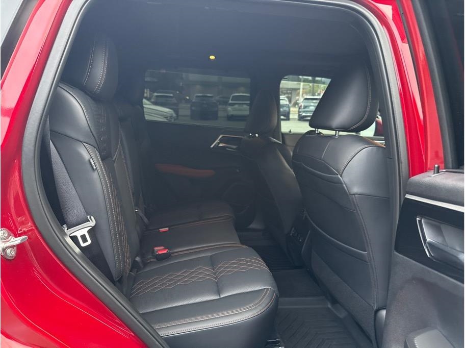 Mitsubishi Outlander  2024