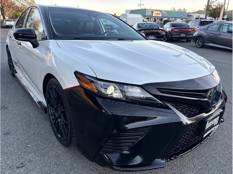 Toyota Camry XSE V6 2020