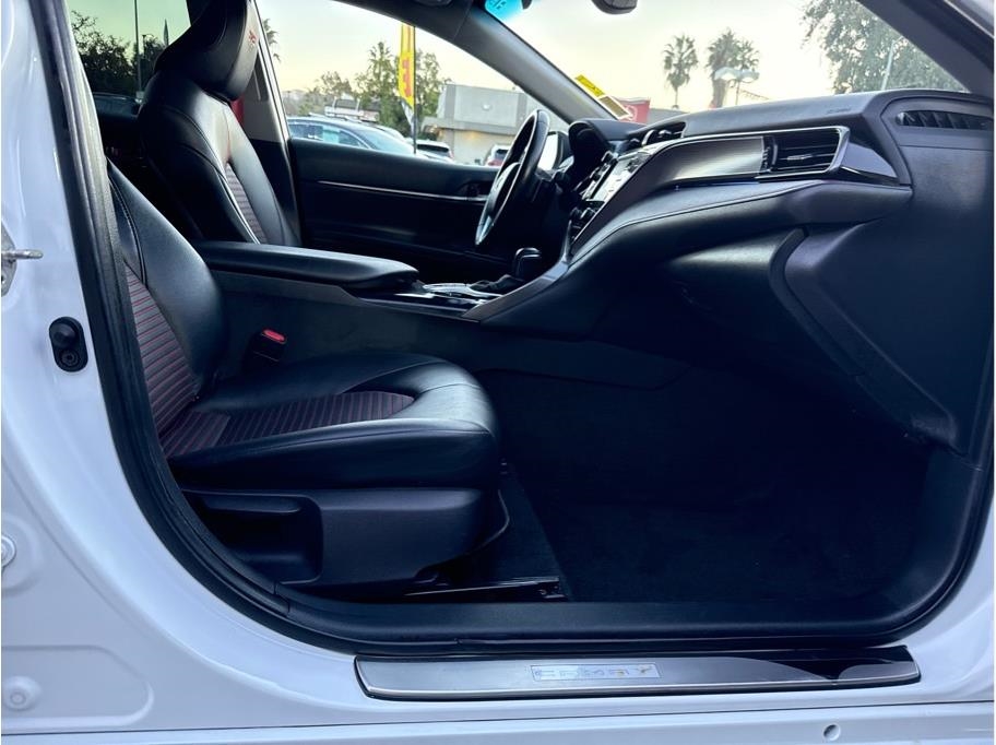 Toyota Camry XSE V6 2020