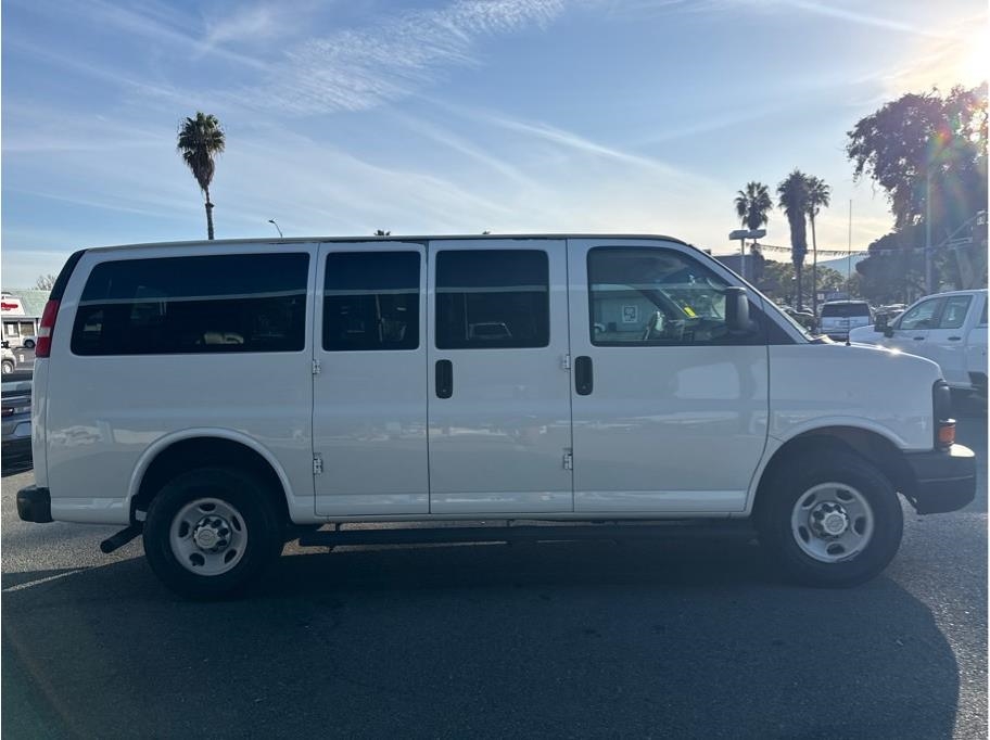 Chevrolet Express LS 2500 2015