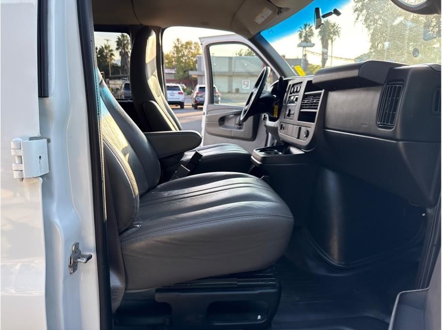 Chevrolet Express LS 2500 2015