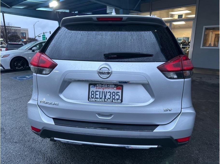 Nissan Rogue SV 2WD 2017