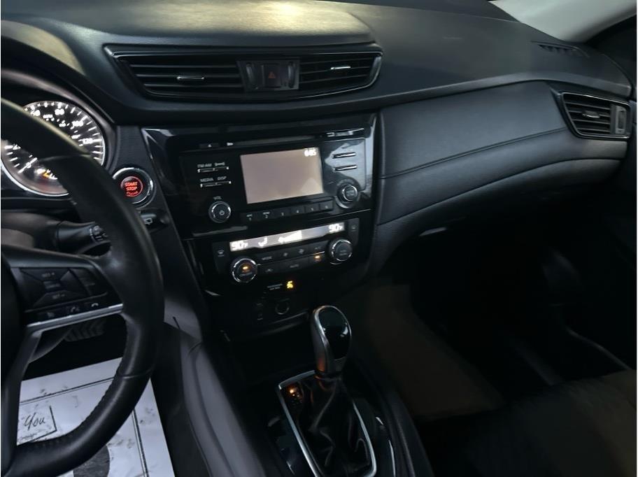 Nissan Rogue SV 2WD 2017