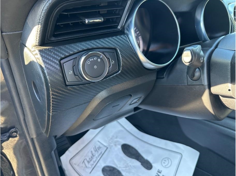 Ford Mustang EcoBoost Coupe 2022