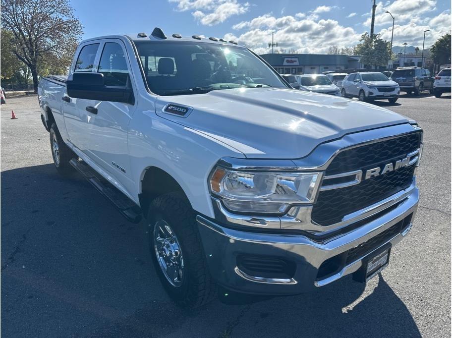 RAM 2500 Tradesman Crew Cab SWB 4WD 2022