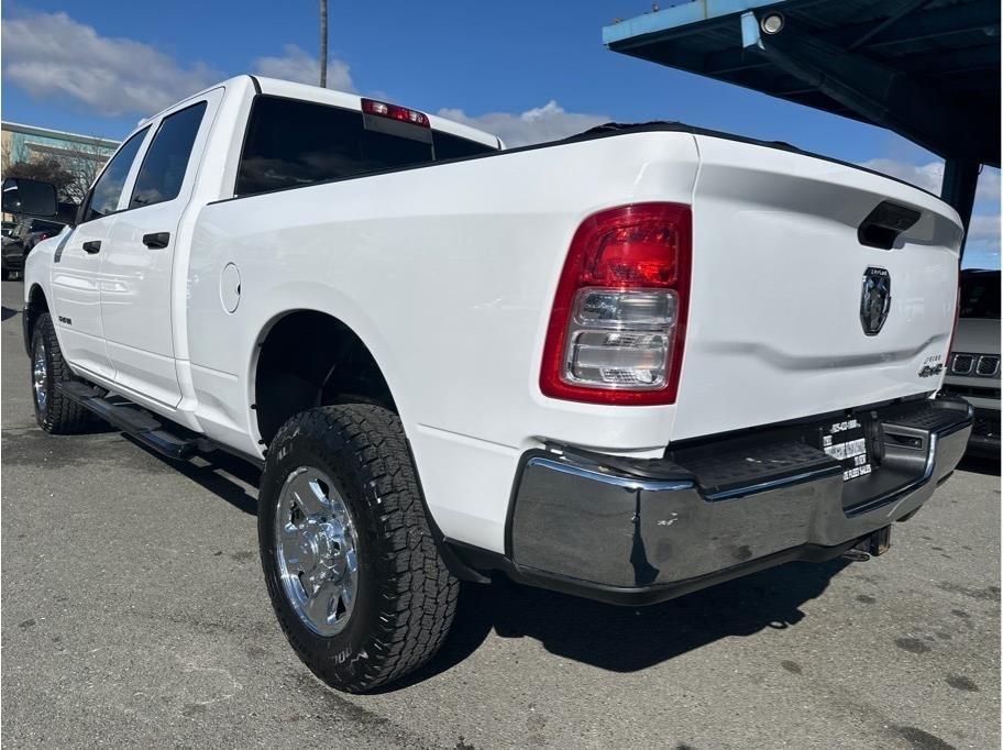 RAM 2500 Tradesman Crew Cab SWB 4WD 2022