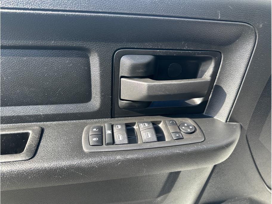 RAM 2500 Tradesman Crew Cab SWB 4WD 2022