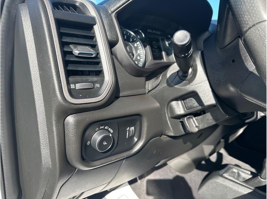 RAM 2500 Tradesman Crew Cab SWB 4WD 2022