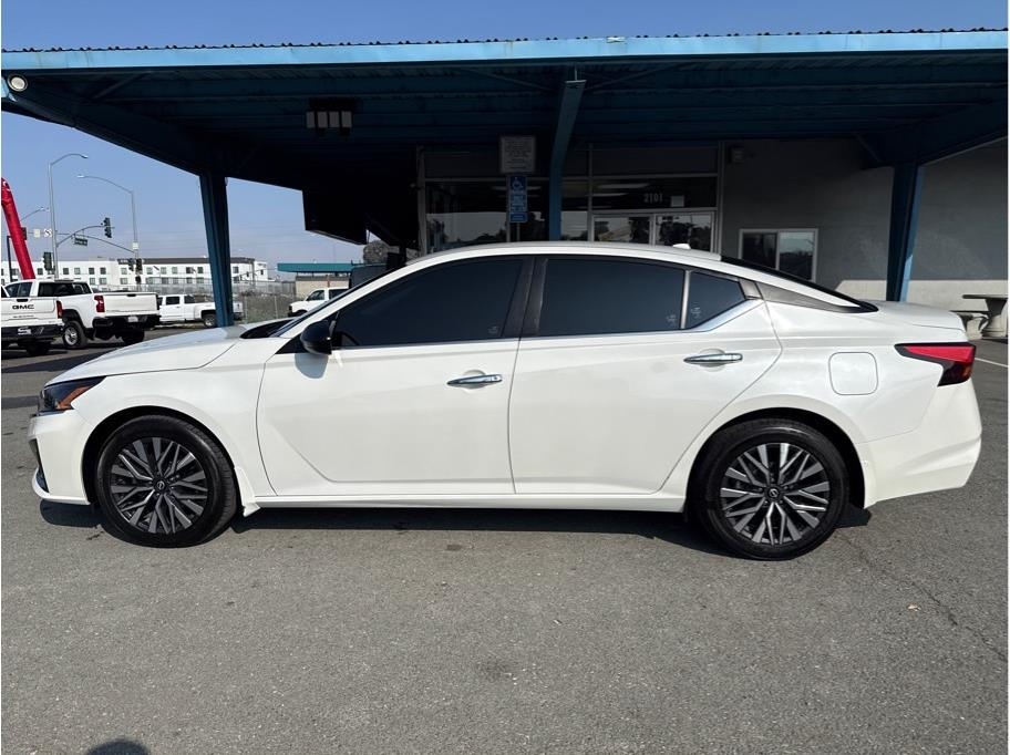 Nissan Altima 2.5 SV AWD 2024