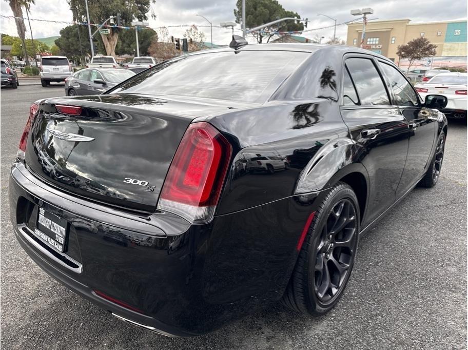 Chrysler 300 S V6 RWD 2020