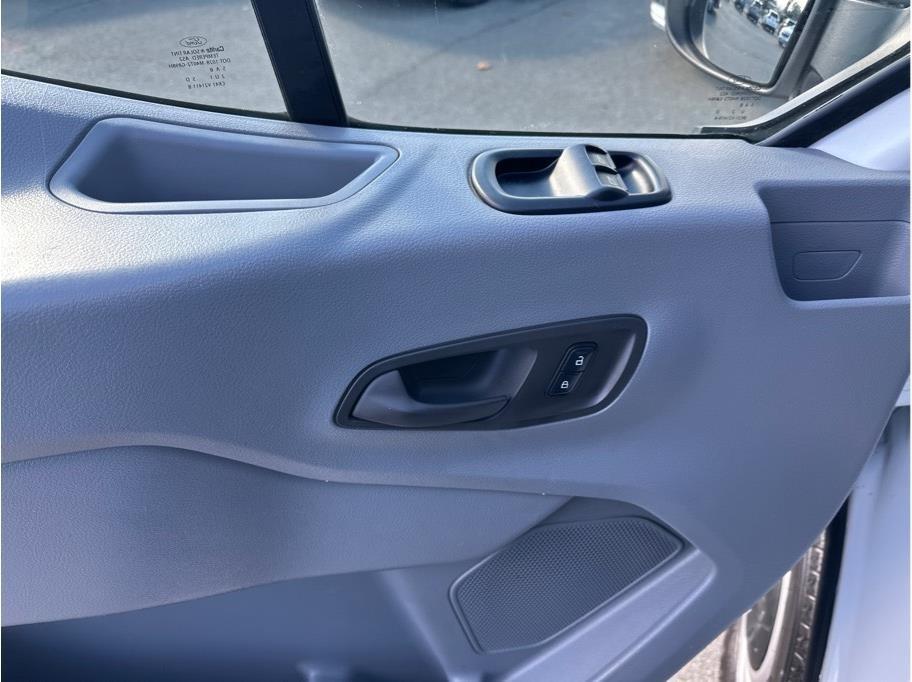 Ford Transit 250 Van Med. Roof w/Sliding Pass. 130-in. WB 2016