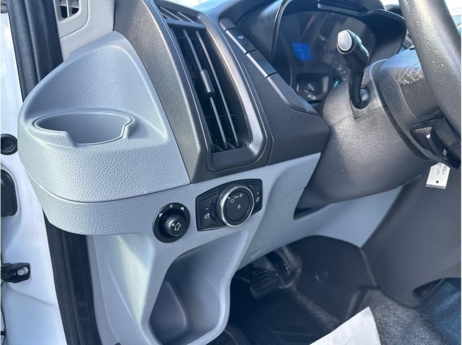 Ford Transit 250 Van Med. Roof w/Sliding Pass. 130-in. WB 2016