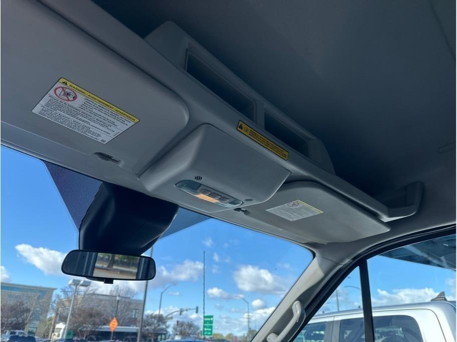 Ford Transit 250 Van Med. Roof w/Sliding Pass. 130-in. WB 2016