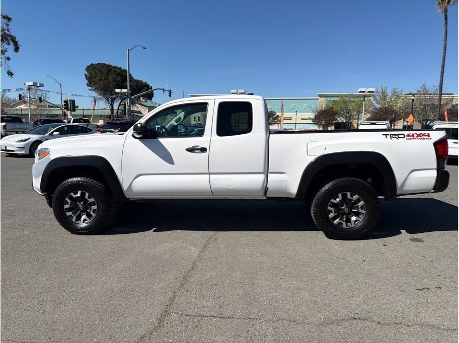 Toyota Tacoma SR5 Access Cab I4 6AT 4WD 2019