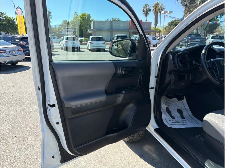 Toyota Tacoma SR5 Access Cab I4 6AT 4WD 2019