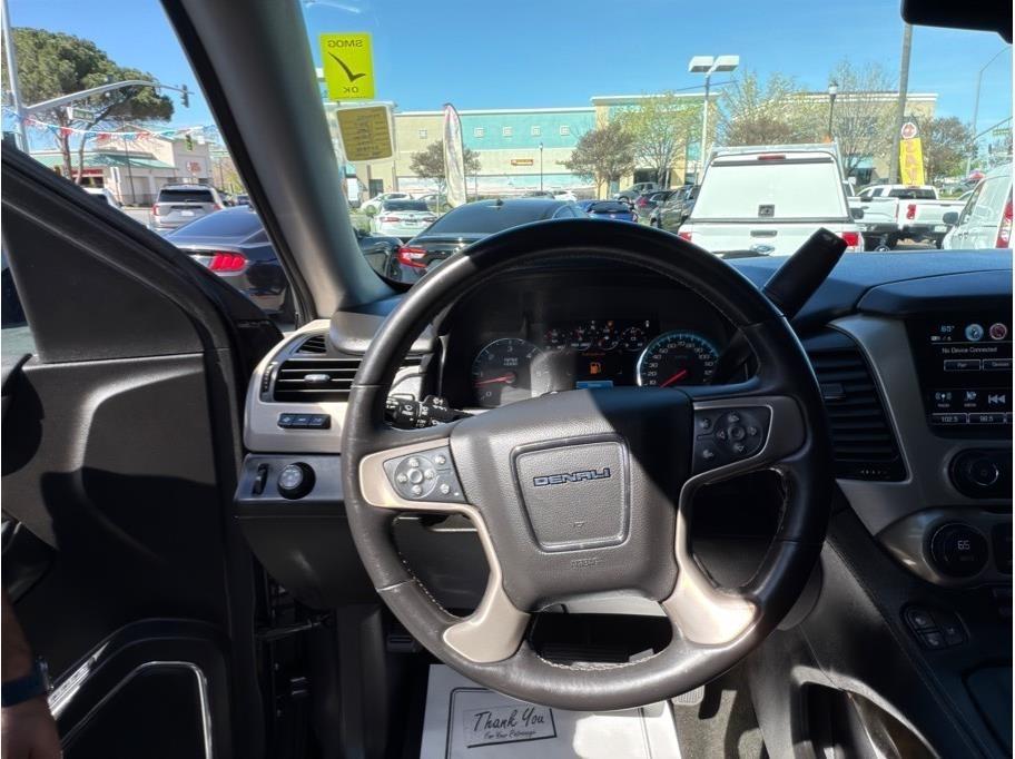 GMC Yukon Denali 2WD 2017