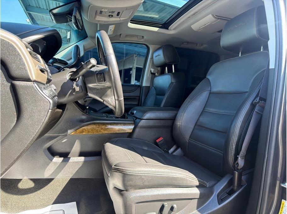 GMC Yukon Denali 2WD 2017