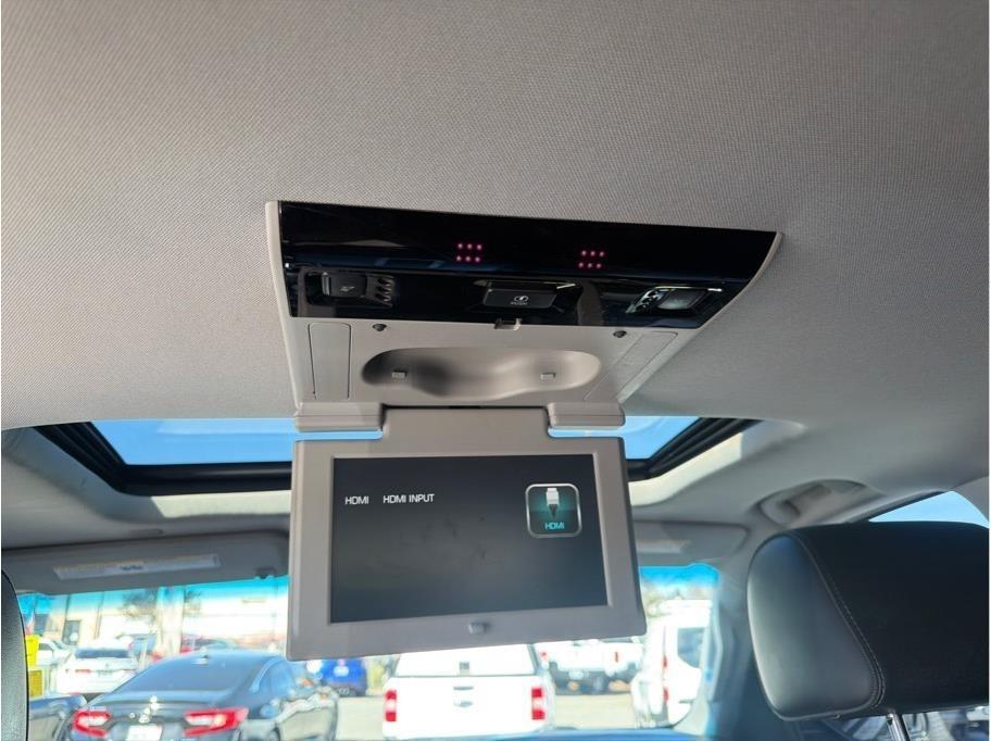 GMC Yukon Denali 2WD 2017