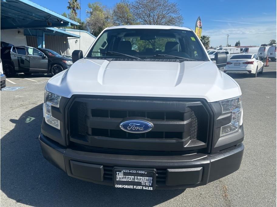 Ford F-150 XL SuperCab 8-ft. 2WD 2016