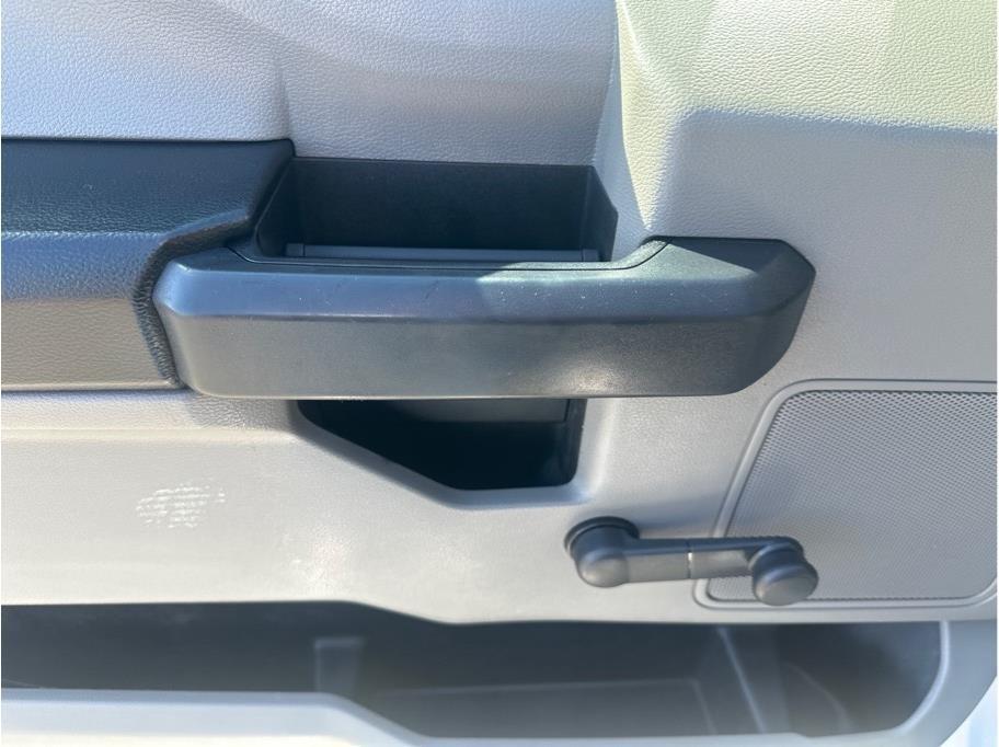 Ford F-150 XL SuperCab 8-ft. 2WD 2016