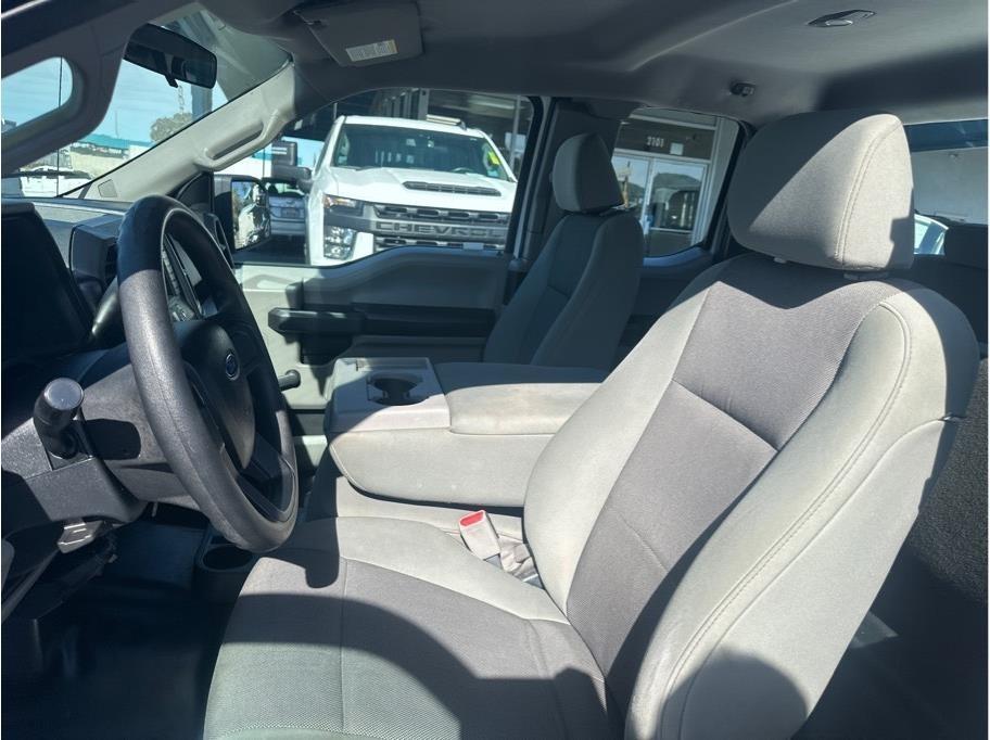 Ford F-150 XL SuperCab 8-ft. 2WD 2016