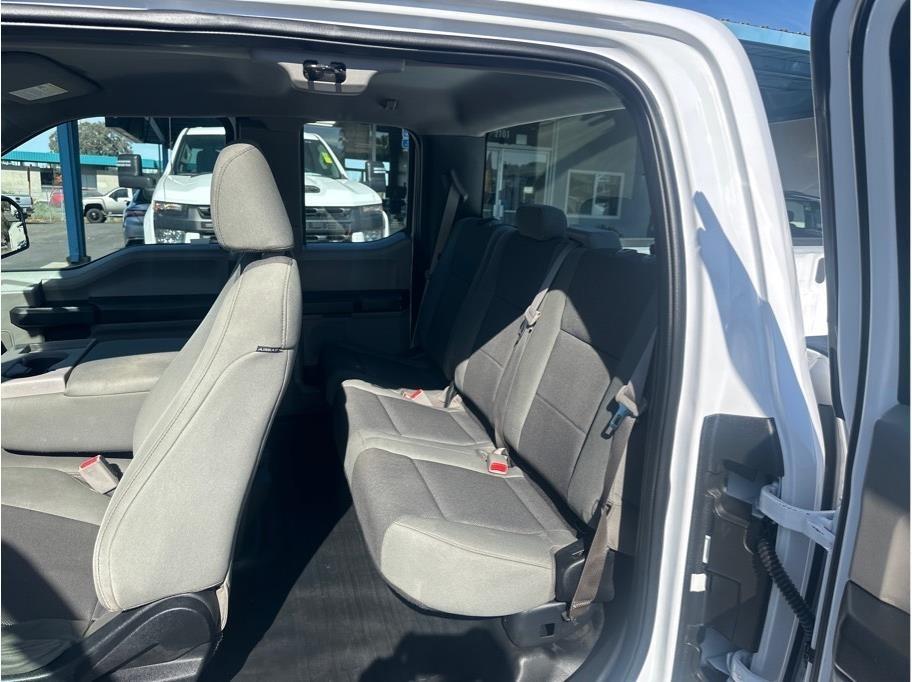 Ford F-150 XL SuperCab 8-ft. 2WD 2016