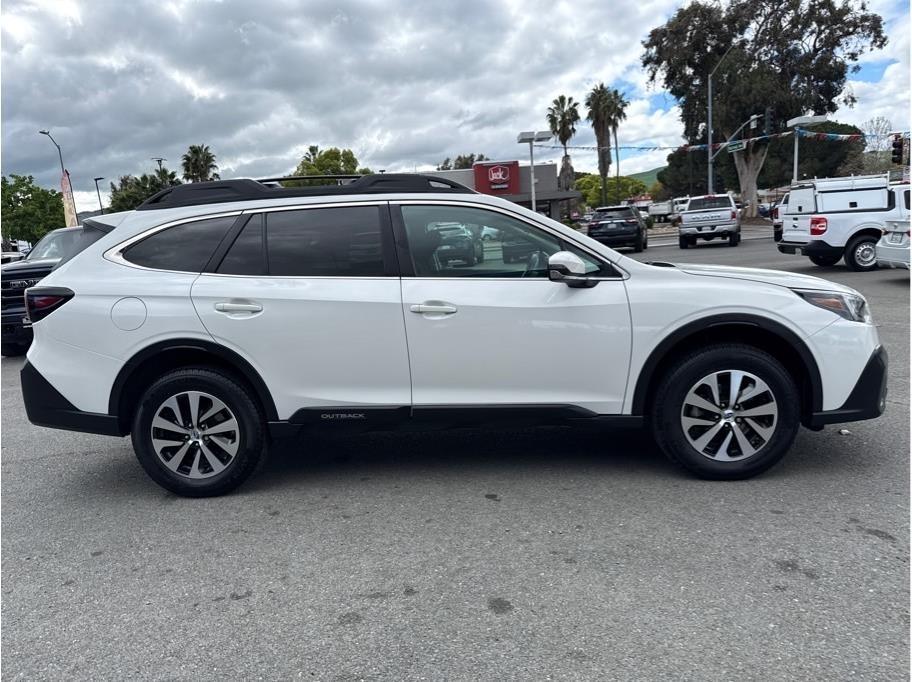 Subaru Outback Premium 2021