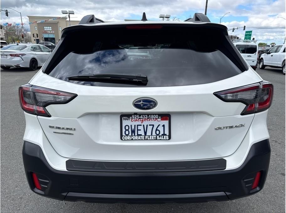 Subaru Outback Premium 2021