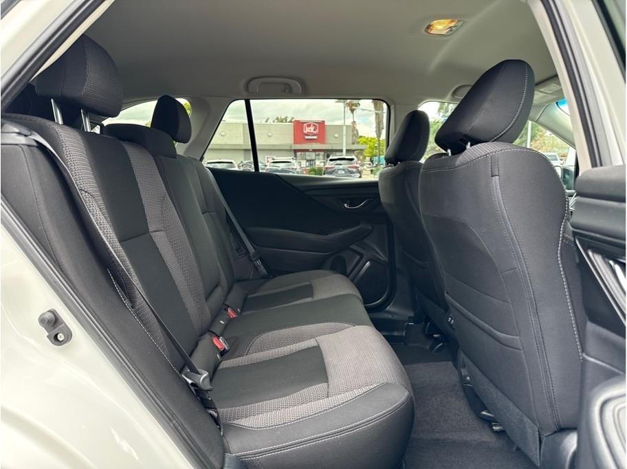 Subaru Outback Premium 2021