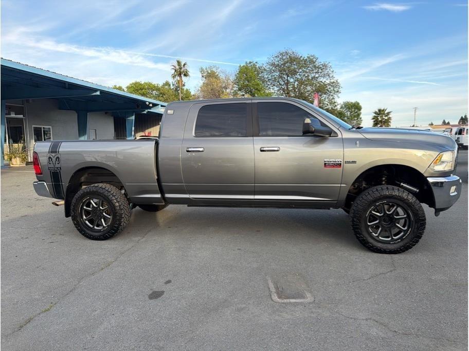 RAM 2500 Laramie Mega Cab 4WD 2012