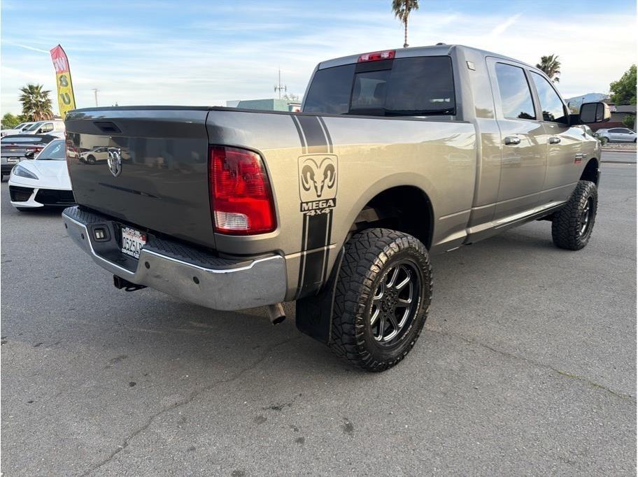 RAM 2500 Laramie Mega Cab 4WD 2012