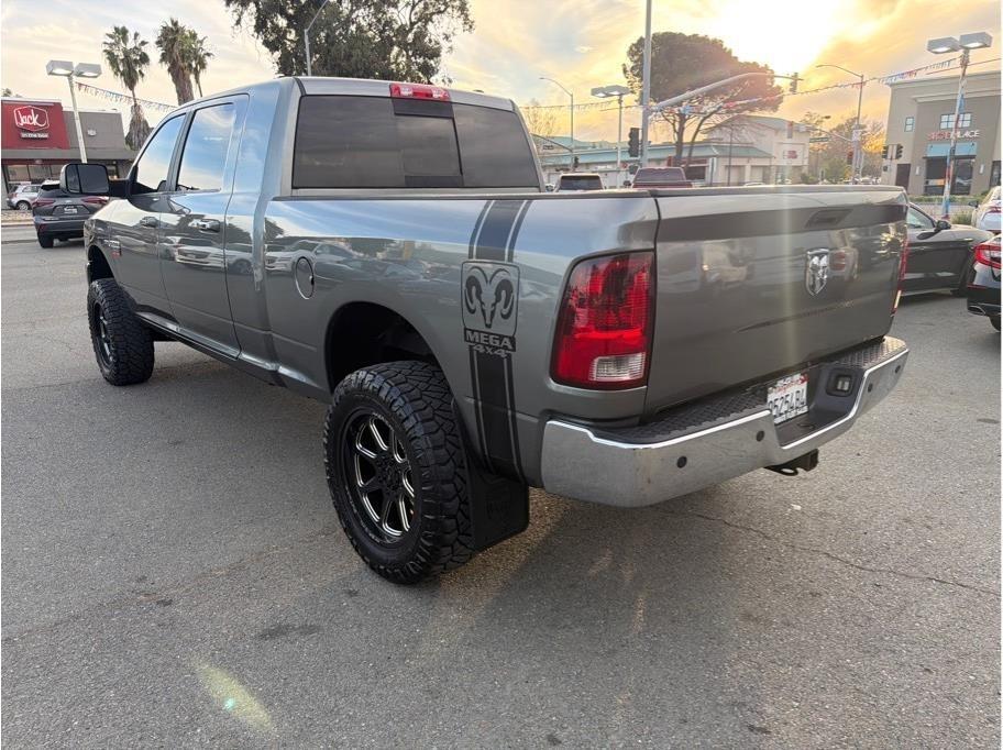 RAM 2500 Laramie Mega Cab 4WD 2012