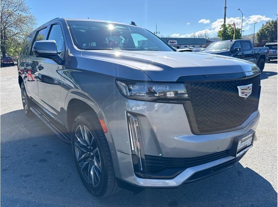 Cadillac Escalade ESV Sport AWD 2021