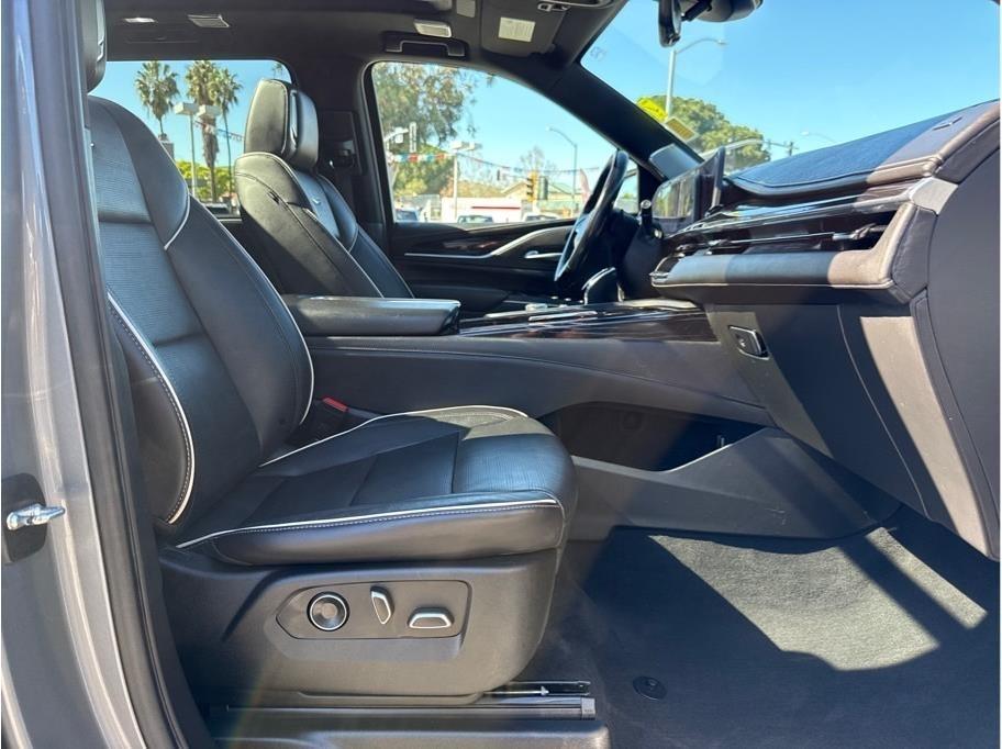 Cadillac Escalade ESV Sport AWD 2021